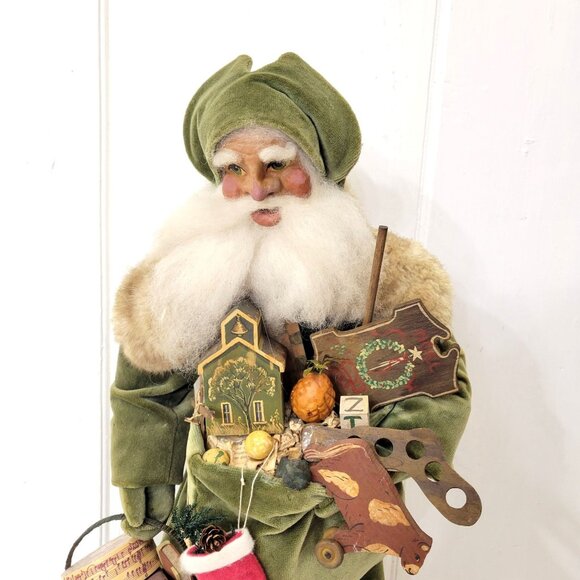 Primitive Handcrafted Father Christmas Santa Claus Figurine With Velvet Coat & F - Picture 2 of 8